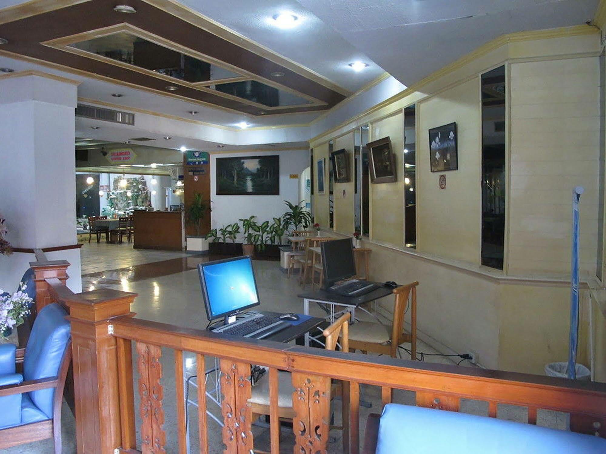 Diamond Beach Hotel Pattaya Exterior photo